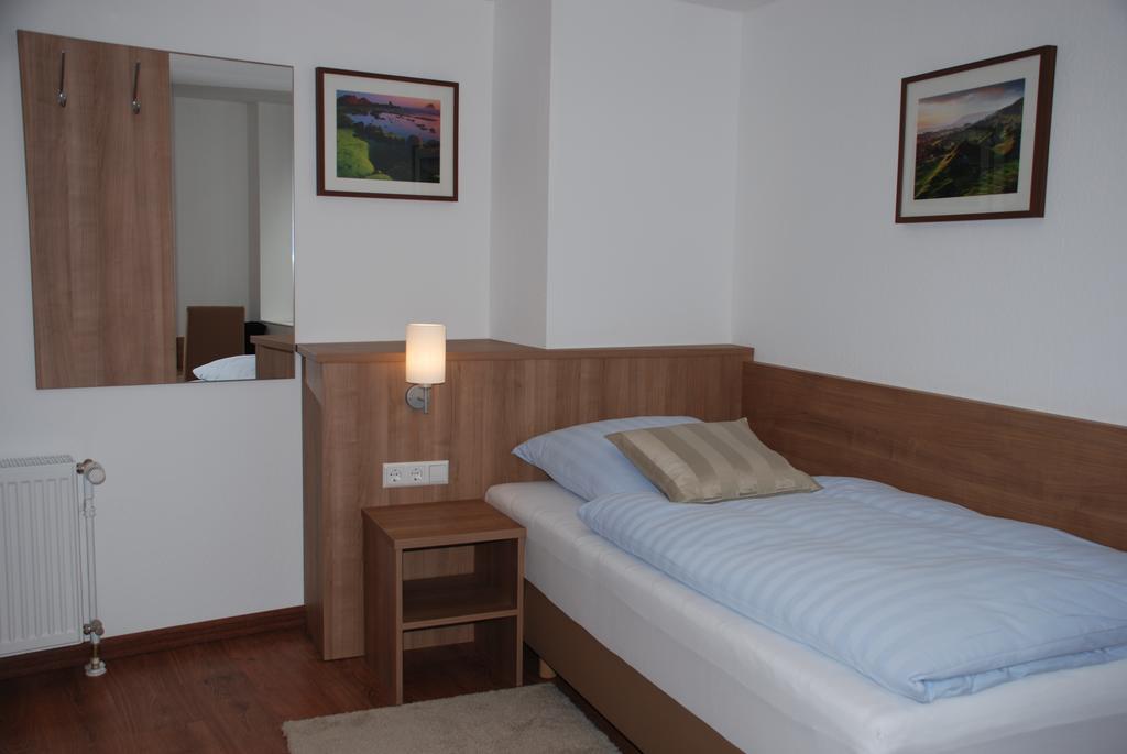 Hotel Rest Inn Bretten Kamer foto
